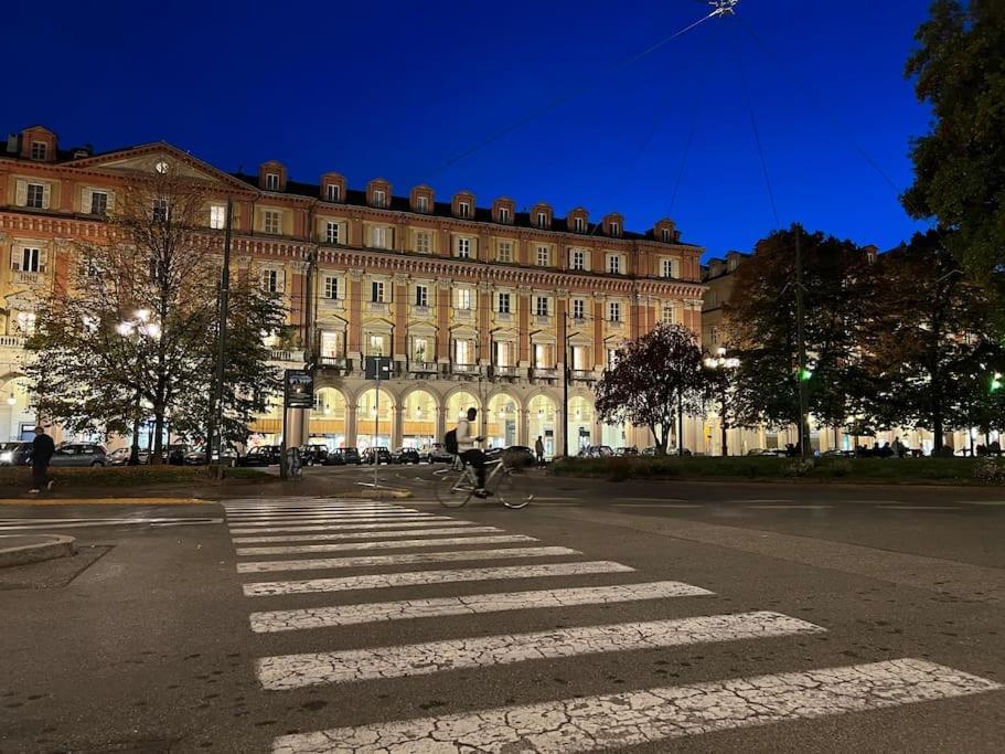 Maison Vivien, Appartamento Nel Cuore Di Torino. Turim Exterior foto